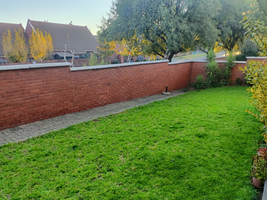 To Let 3 Bedroom Property for Rent in Pentagon Park Free State